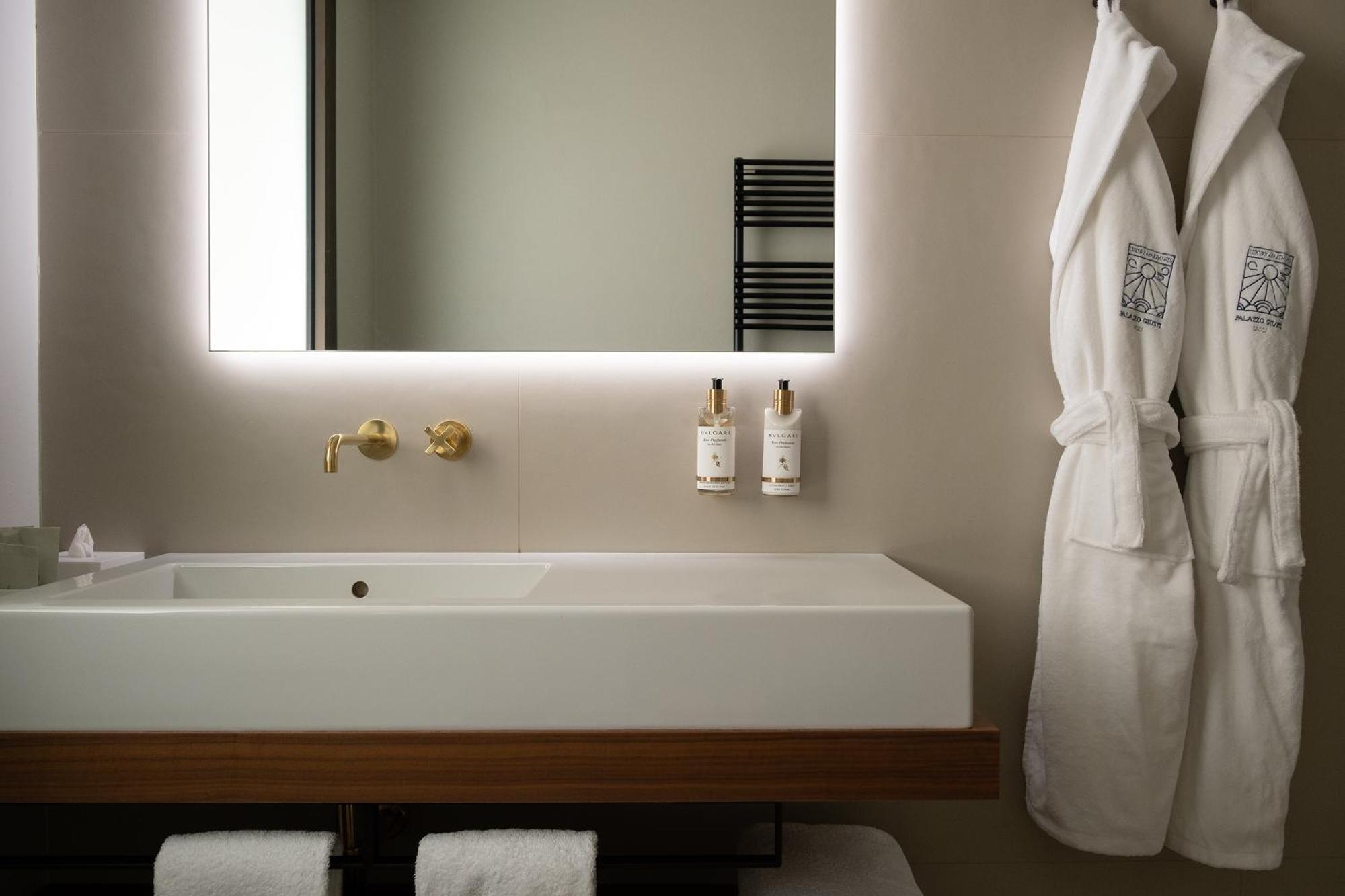 Palazzo Giusti - Exclusive Boutique 5* Lecce